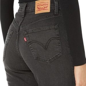 Levi’s Ribcage Straight Ankle